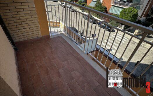 Posatora app.to con vista panoramica con garage